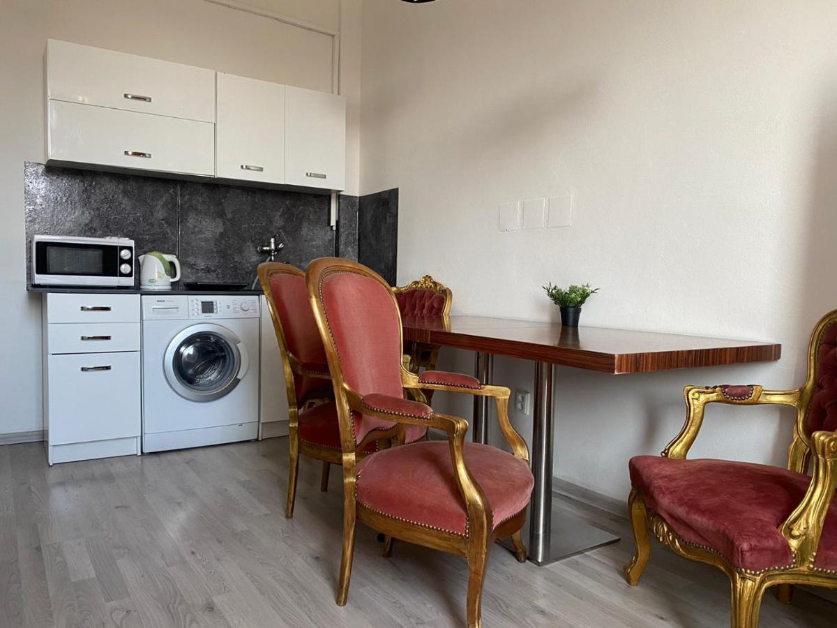 プラハBank Invest Apartmens - Old Townアパートメント エクステリア 写真