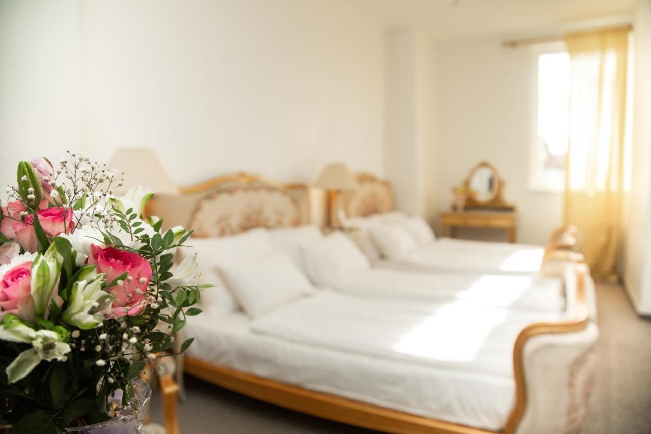 プラハBank Invest Apartmens - Old Townアパートメント エクステリア 写真
