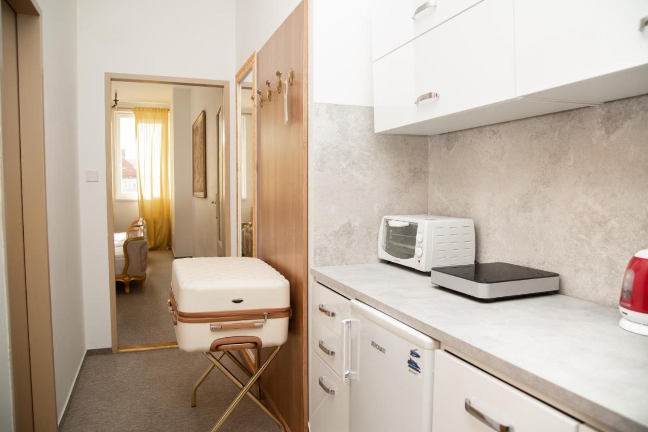 プラハBank Invest Apartmens - Old Townアパートメント エクステリア 写真