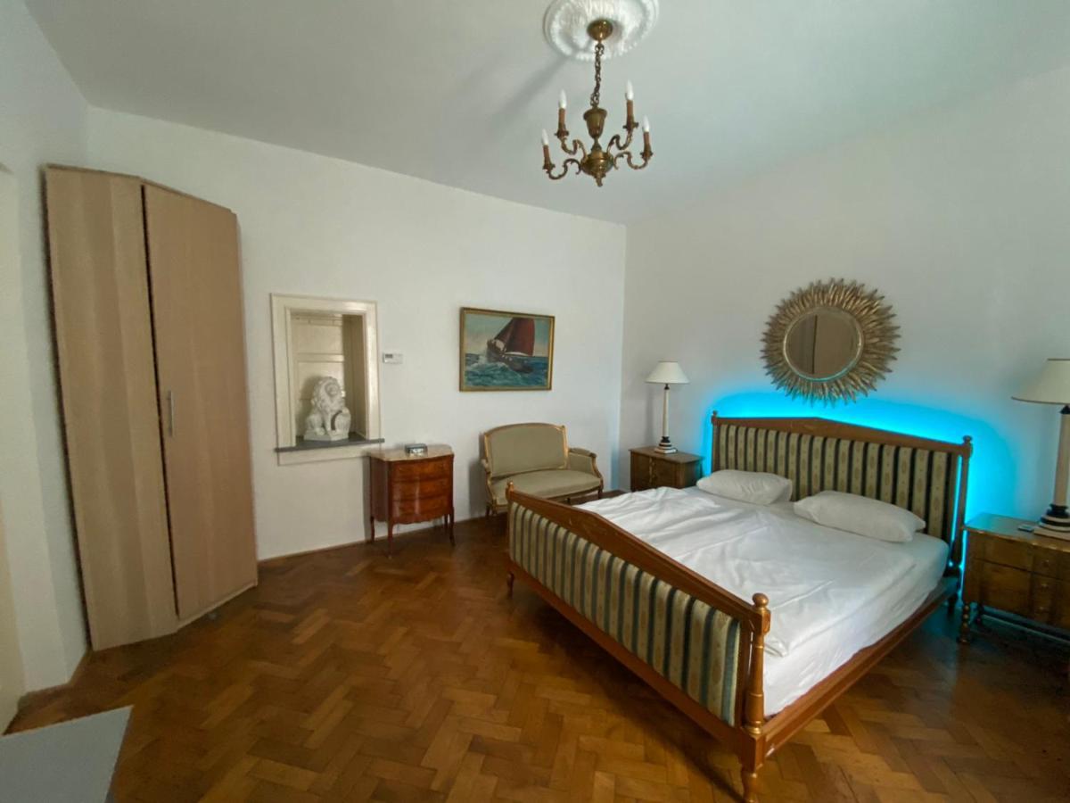 プラハBank Invest Apartmens - Old Townアパートメント エクステリア 写真