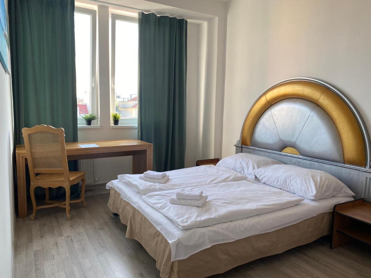 プラハBank Invest Apartmens - Old Townアパートメント エクステリア 写真