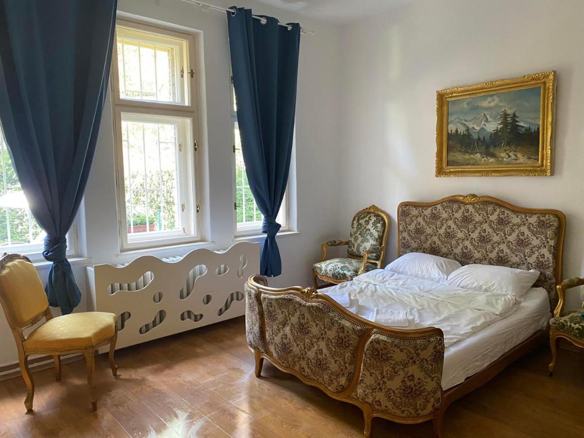 プラハBank Invest Apartmens - Old Townアパートメント エクステリア 写真
